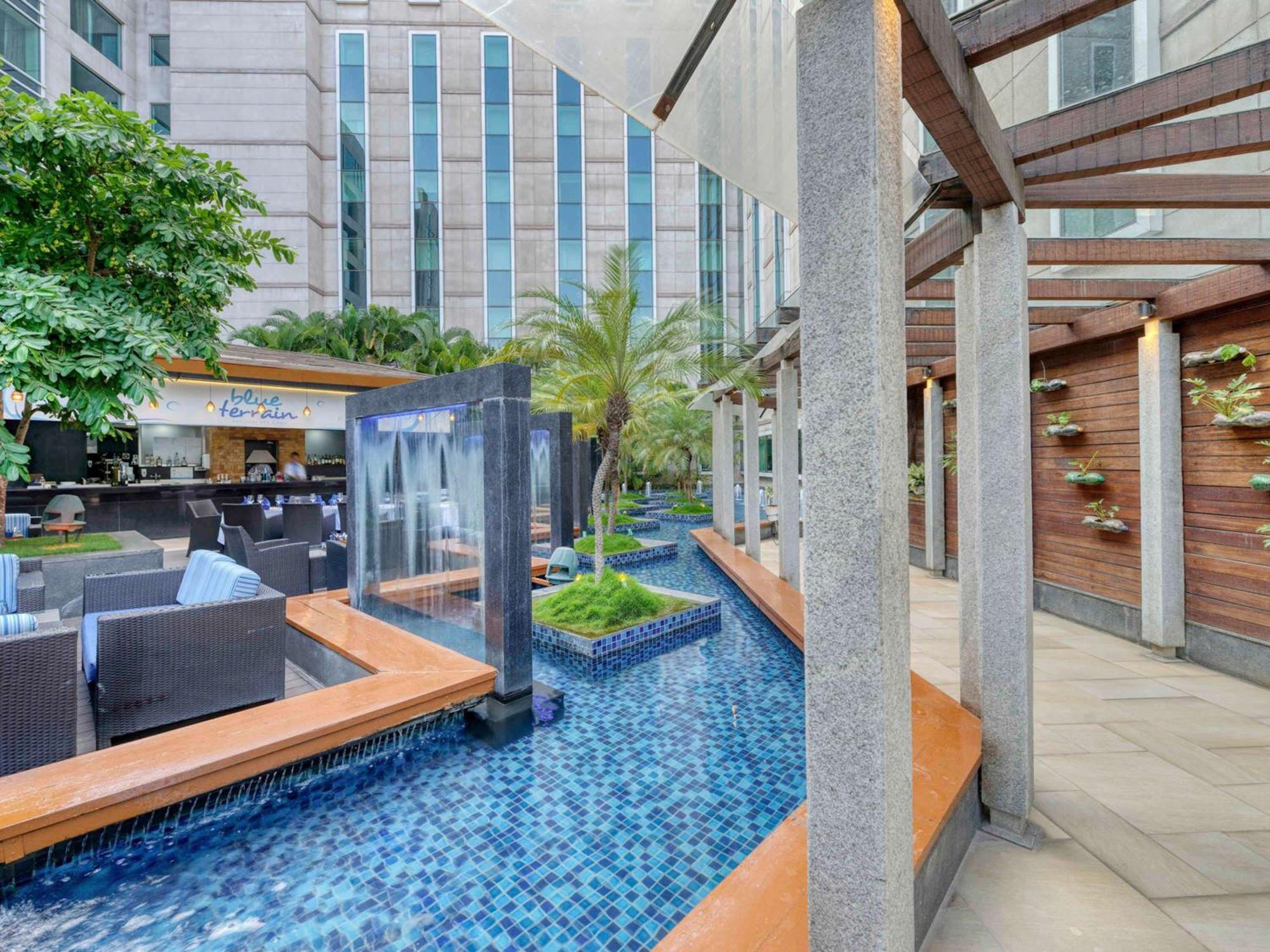 Novotel Bengaluru Outer Ring Road Exterior foto