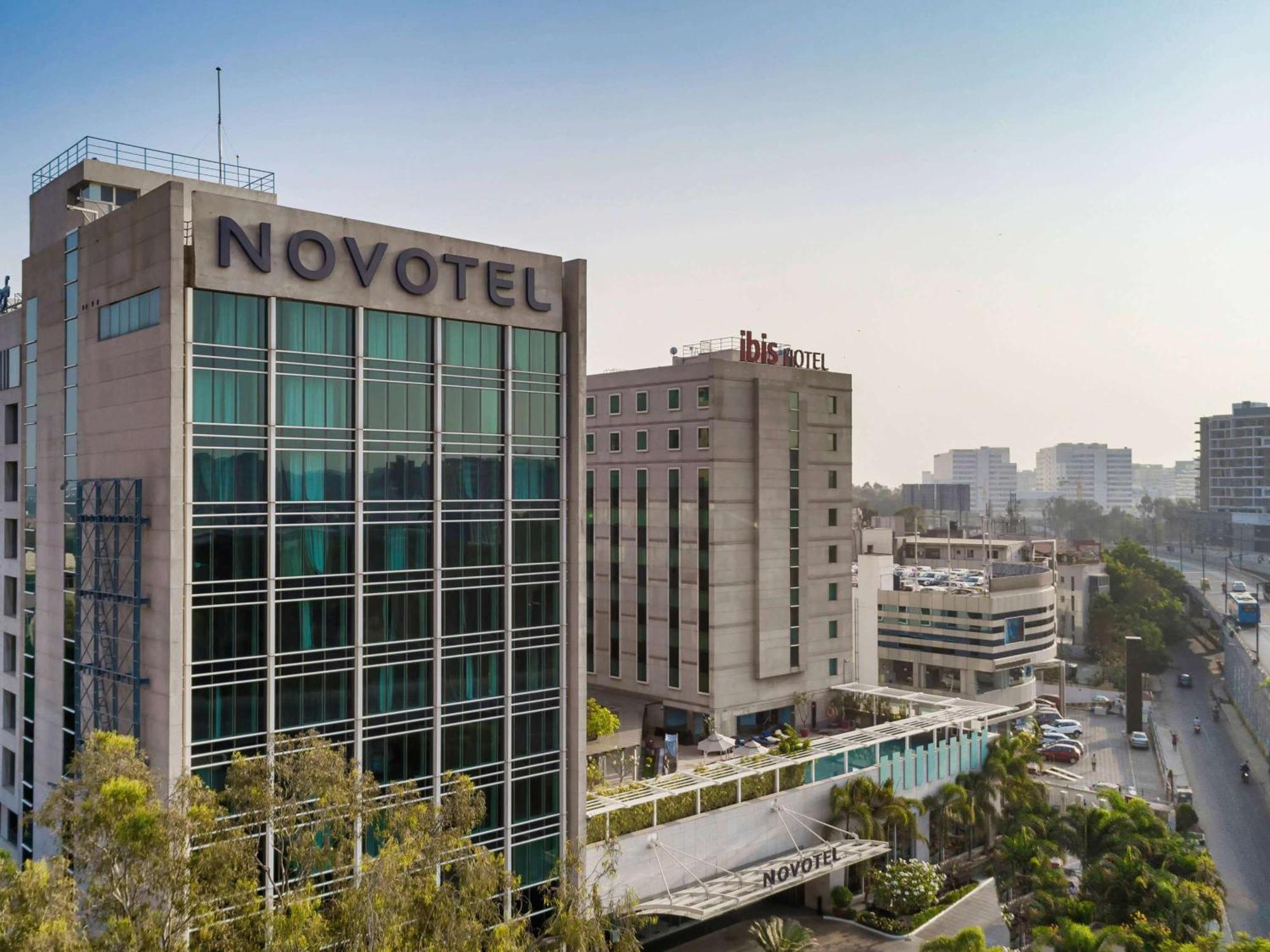 Novotel Bengaluru Outer Ring Road Exterior foto