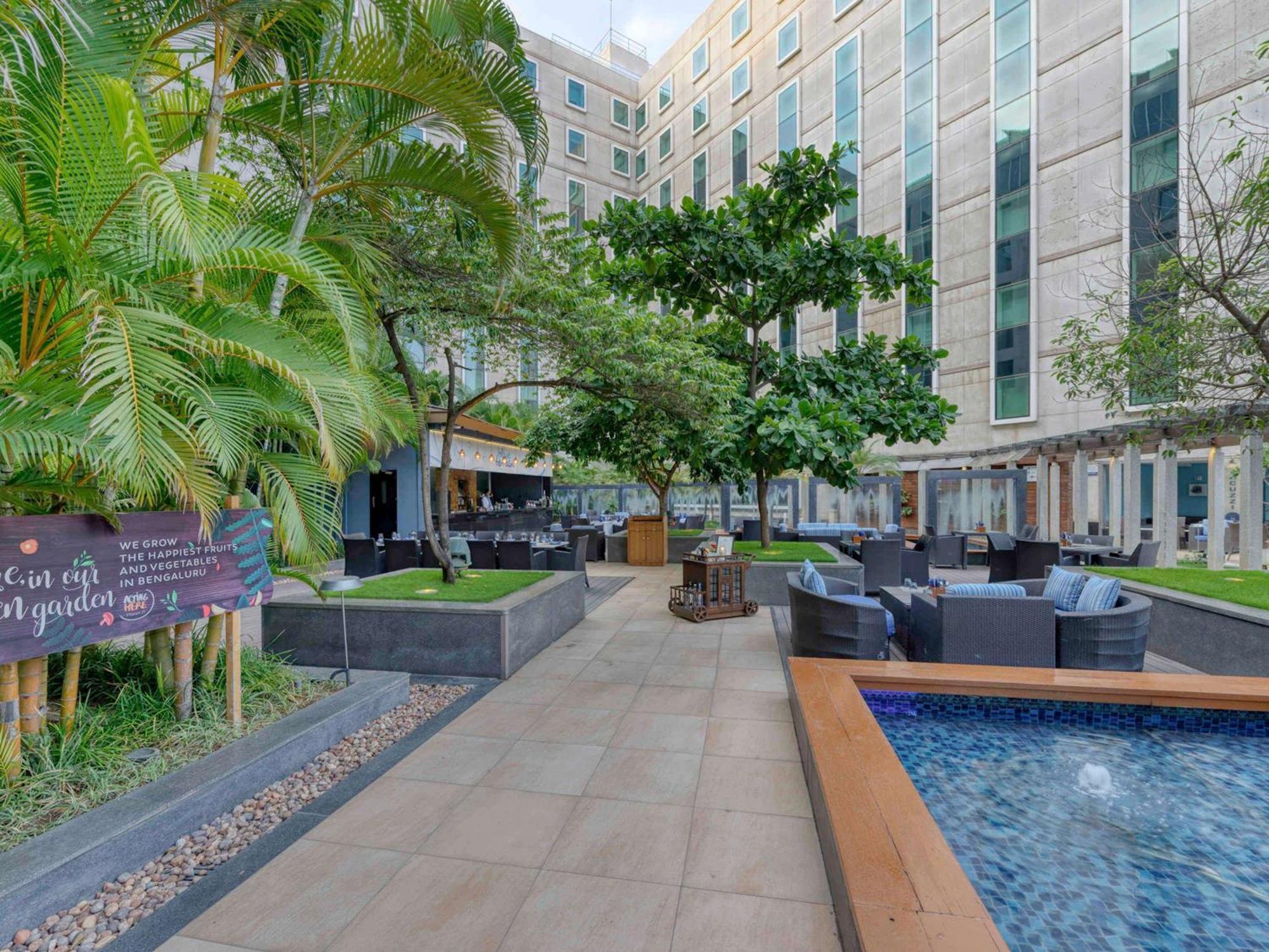 Novotel Bengaluru Outer Ring Road Exterior foto